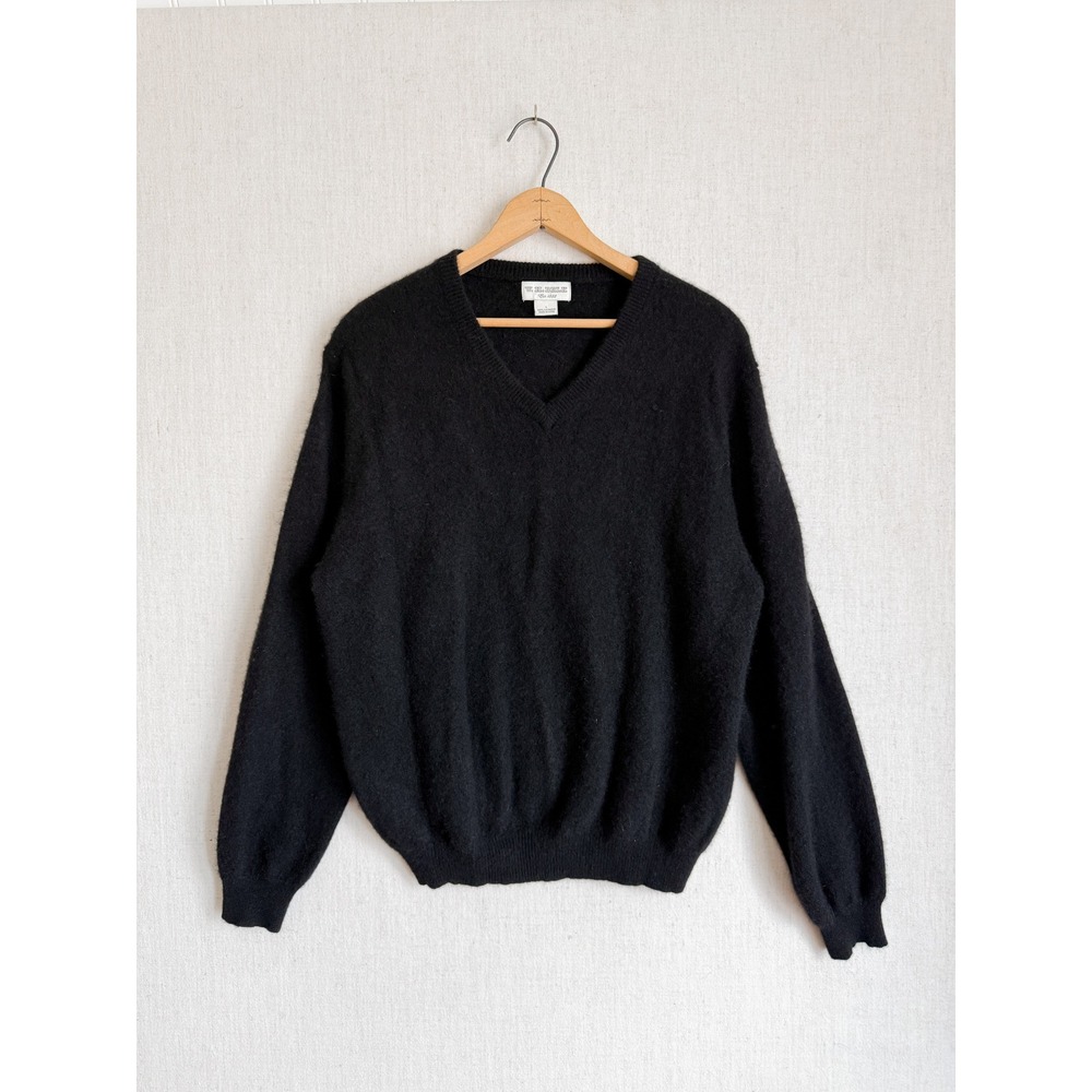 WH Belk‎ Mens Cashmere V-Neck Sweater Black Long Sleeve Size L 100% Cashmere
